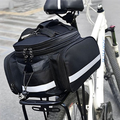 Sacoche velo noir sur porte-bagage