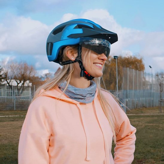 casque velo bleu