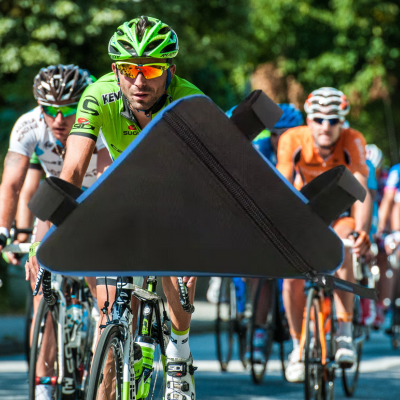 sacoche vélo triangulaire bleu